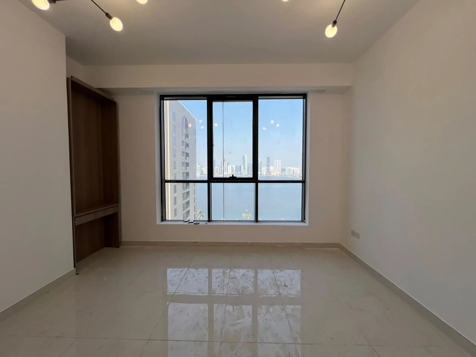 3-bedroom apartment for rent in Al Majaz, Sharjah photo 3